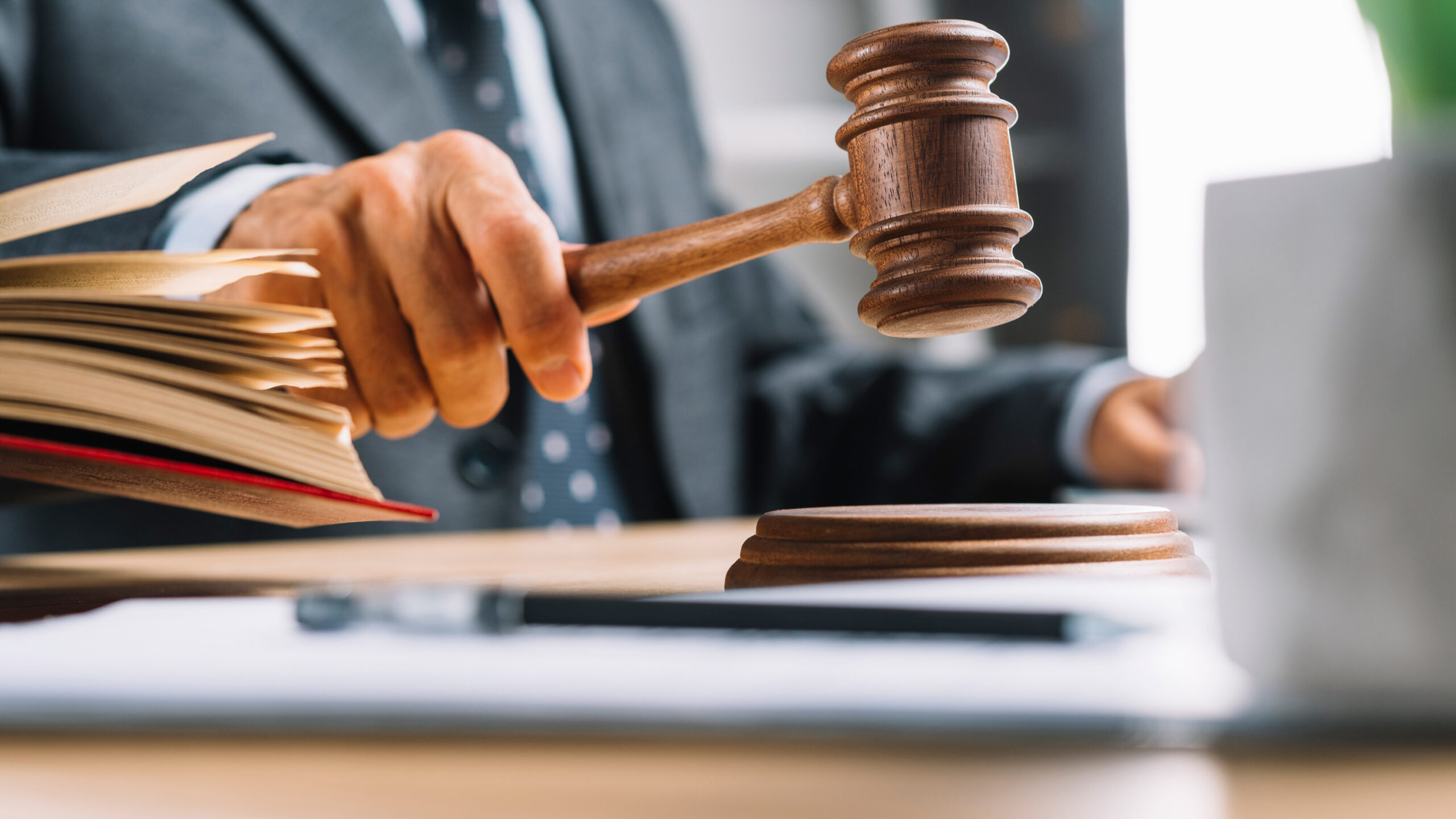 Read more about the article Criminal